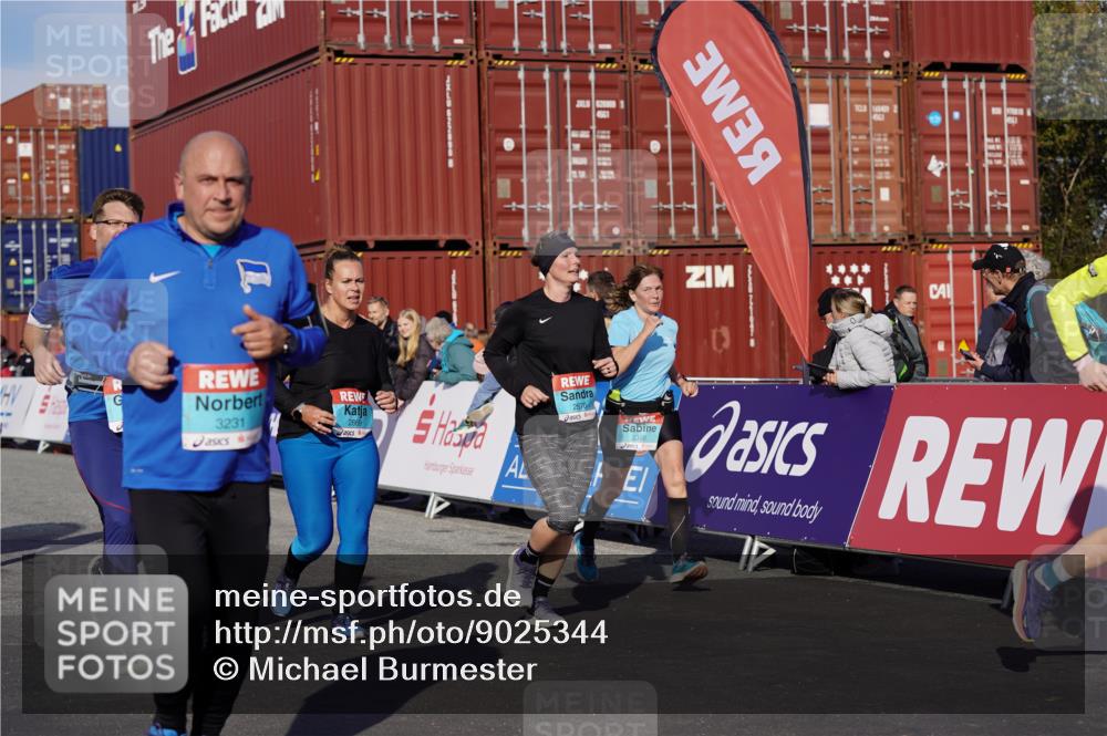 03.10.2025 - Köhlbrandbrückenlauf Michael Burmester http://msf.ph/oto/9025344 03.10.2025 10:28:17 Ziel 1579, 1872, 1910, 2094, 2366, 2409, 2869, 2870, 3161, 3231, 3360, 3476, 3611 meine-sportfotos.de