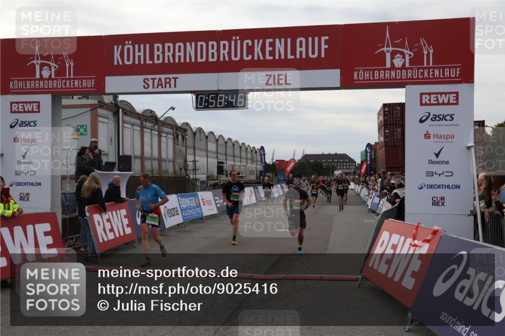 03.10.2025 - Köhlbrandbrückenlauf Julia Fischer http://msf.ph/oto/9025416 03.10.2025 15:58:47 Ziel 7017, 7081, 7117, 7176, 7182, 7737, 9057, 9086, 9187, 9582 meine-sportfotos.de