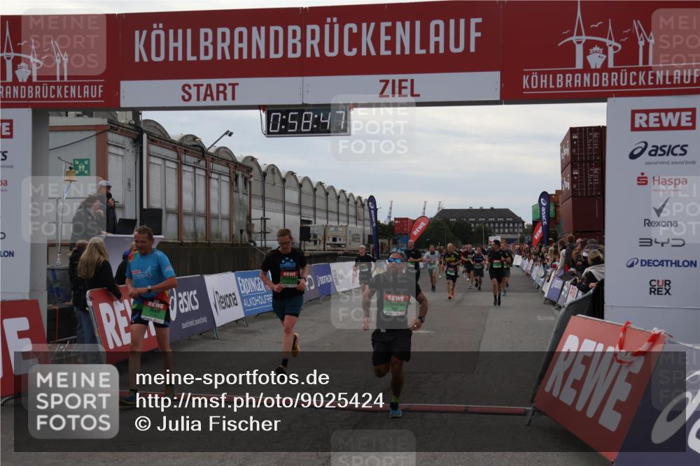03.10.2025 - Köhlbrandbrückenlauf Julia Fischer http://msf.ph/oto/9025424 03.10.2025 15:58:47 Ziel 7017, 7081, 7117, 7176, 7182, 7737, 9057, 9086, 9187, 9582 meine-sportfotos.de