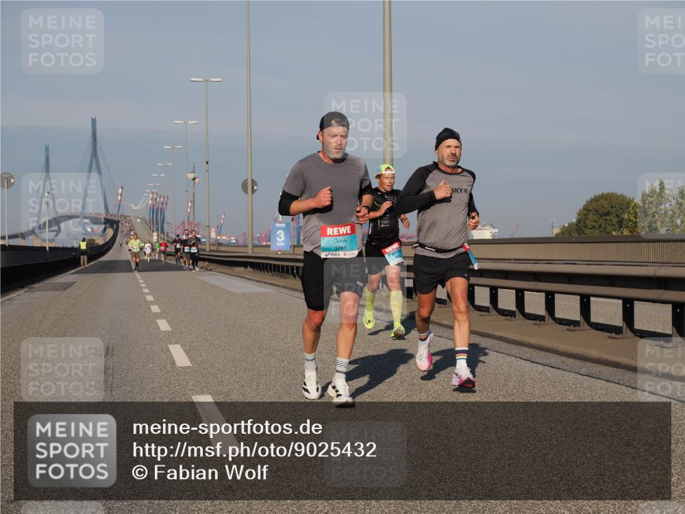 03.10.2025 - Köhlbrandbrückenlauf Fabian Wolf http://msf.ph/oto/9025432 03.10.2025 09:41:35 Position 3 3, 3785 meine-sportfotos.de