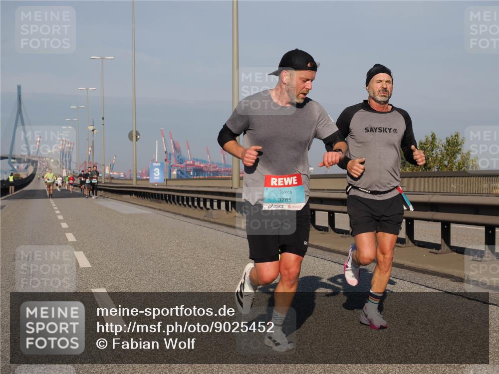 03.10.2025 - Köhlbrandbrückenlauf Fabian Wolf http://msf.ph/oto/9025452 03.10.2025 09:41:36 Position 3 3, 3785 meine-sportfotos.de