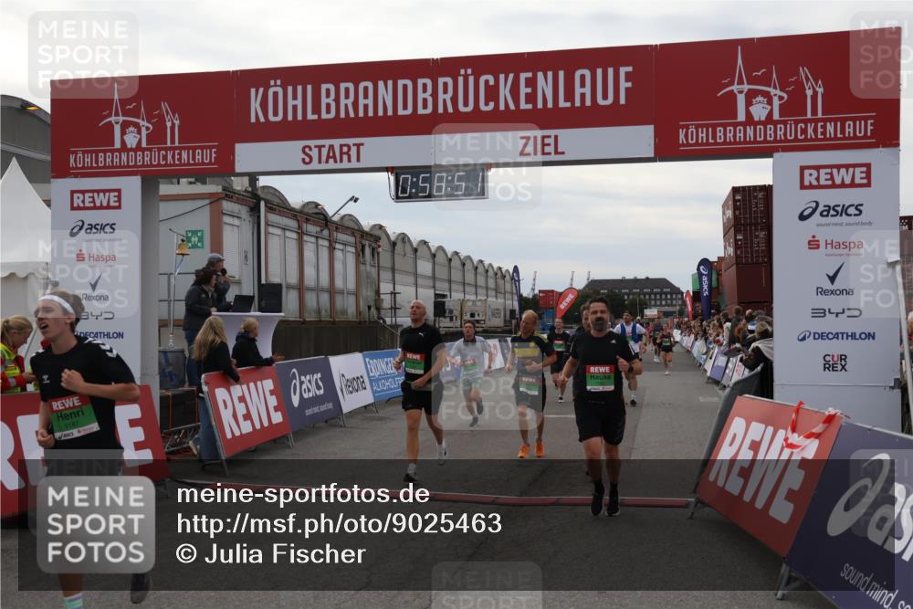 03.10.2025 - Köhlbrandbrückenlauf Julia Fischer http://msf.ph/oto/9025463 03.10.2025 15:58:51 Ziel 7017, 7081, 7101, 7117, 7120, 7176, 7182, 7244, 7356, 7737, 9086, 9186, 9187, 9512, 9582 meine-sportfotos.de