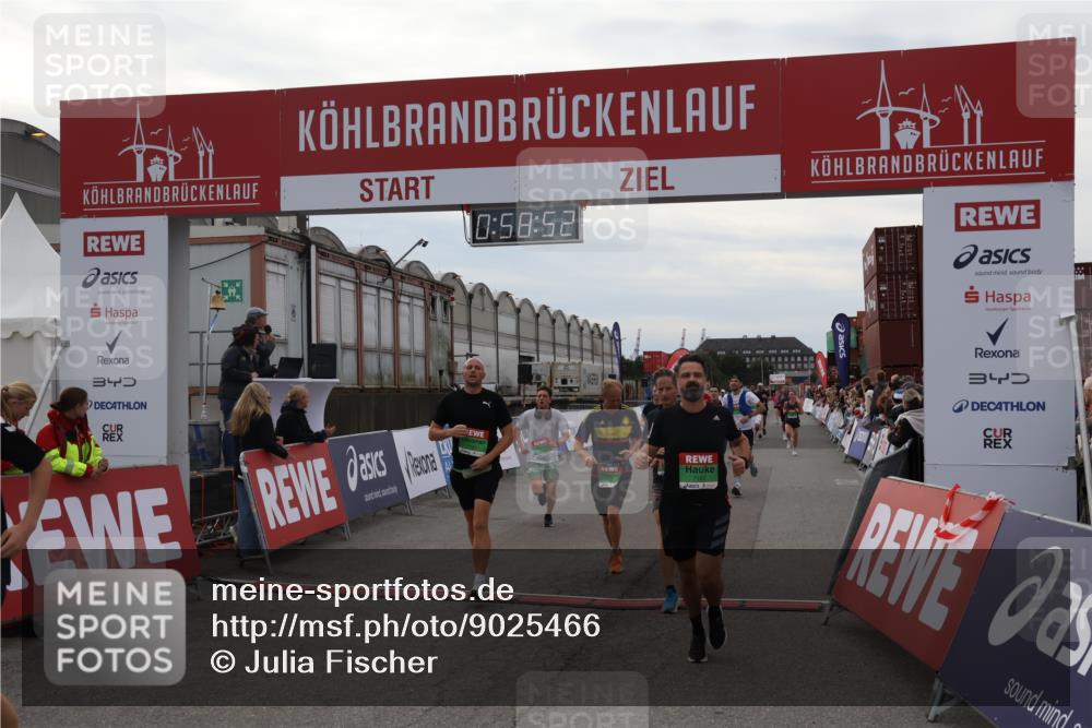 03.10.2025 - Köhlbrandbrückenlauf Julia Fischer http://msf.ph/oto/9025466 03.10.2025 15:58:52 Ziel 7017, 7081, 7101, 7117, 7120, 7176, 7182, 7244, 7256, 7356, 7737, 9086, 9186, 9187, 9512, 9582 meine-sportfotos.de
