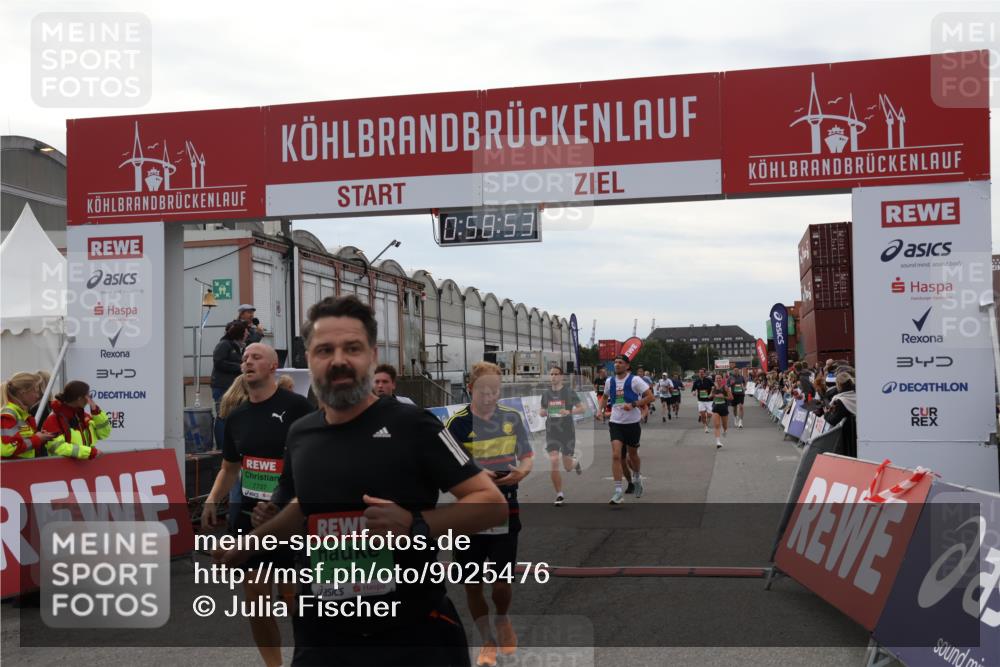 03.10.2025 - Köhlbrandbrückenlauf Julia Fischer http://msf.ph/oto/9025476 03.10.2025 15:58:53 Ziel 7017, 7081, 7101, 7117, 7120, 7176, 7182, 7238, 7244, 7256, 7356, 7737, 9086, 9186, 9187, 9197, 9512, 9582, 9750 meine-sportfotos.de
