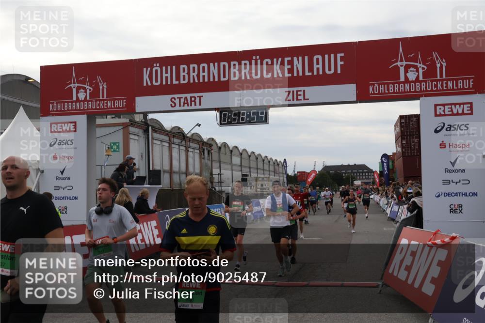 03.10.2025 - Köhlbrandbrückenlauf Julia Fischer http://msf.ph/oto/9025487 03.10.2025 15:58:54 Ziel 7017, 7081, 7101, 7117, 7120, 7176, 7182, 7238, 7244, 7256, 7356, 7737, 9086, 9186, 9187, 9195, 9196, 9197, 9398, 9512, 9582, 9750 meine-sportfotos.de