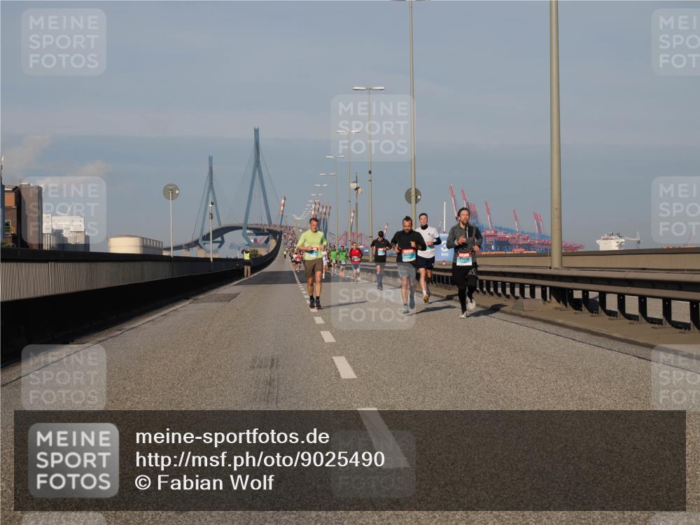 03.10.2025 - Köhlbrandbrückenlauf Fabian Wolf http://msf.ph/oto/9025490 03.10.2025 09:41:47 Position 3  meine-sportfotos.de