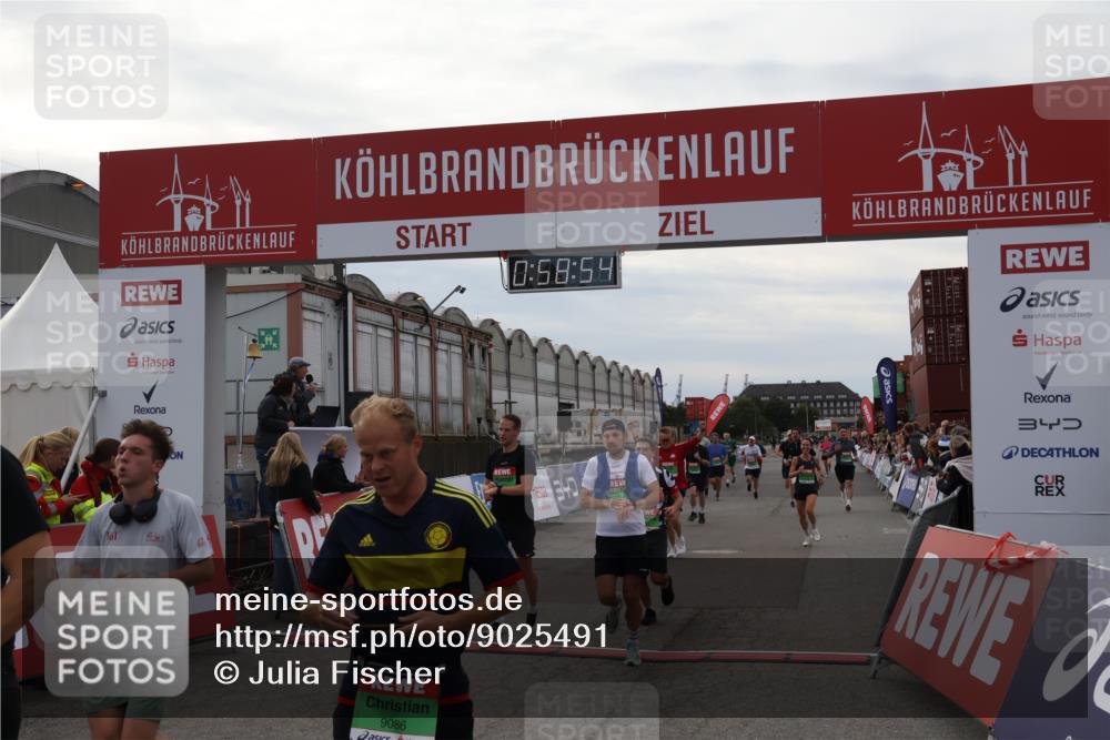 03.10.2025 - Köhlbrandbrückenlauf Julia Fischer http://msf.ph/oto/9025491 03.10.2025 15:58:54 Ziel 7017, 7081, 7101, 7117, 7120, 7176, 7182, 7238, 7244, 7256, 7356, 7737, 9086, 9186, 9187, 9195, 9196, 9197, 9398, 9512, 9582, 9750 meine-sportfotos.de