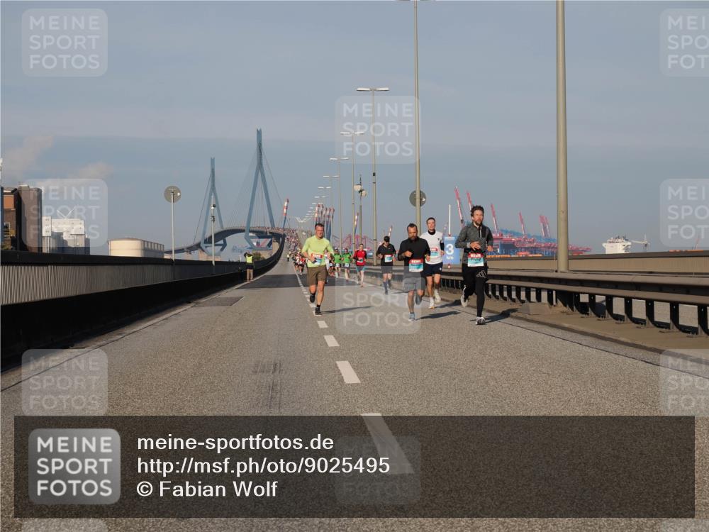 03.10.2025 - Köhlbrandbrückenlauf Fabian Wolf http://msf.ph/oto/9025495 03.10.2025 09:41:47 Position 3  meine-sportfotos.de