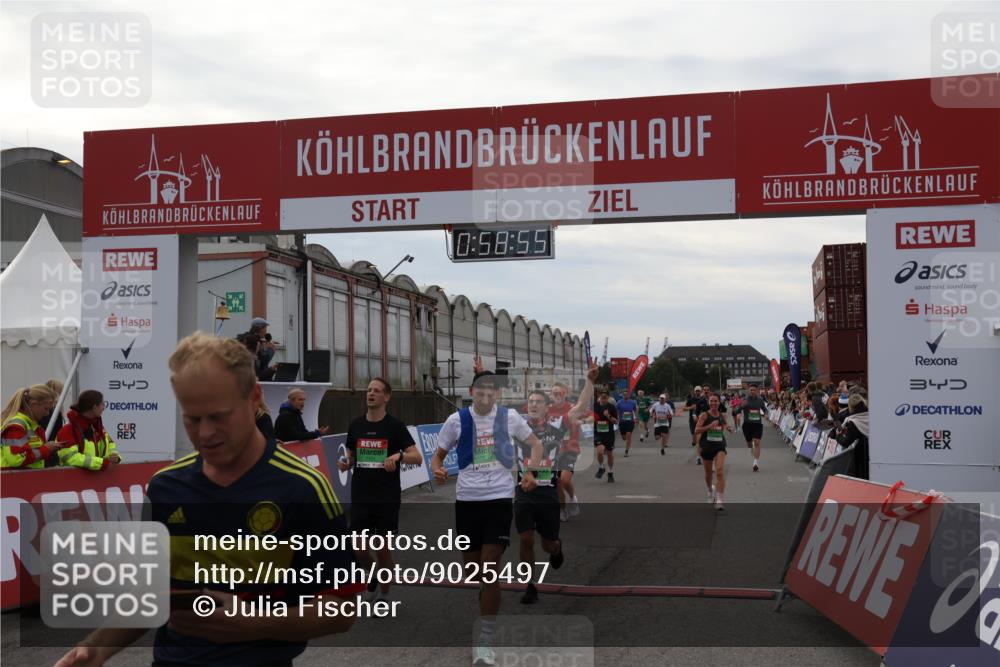 03.10.2025 - Köhlbrandbrückenlauf Julia Fischer http://msf.ph/oto/9025497 03.10.2025 15:58:55 Ziel 7017, 7081, 7086, 7101, 7117, 7120, 7176, 7182, 7238, 7244, 7256, 7356, 7737, 9086, 9186, 9187, 9195, 9196, 9197, 9398, 9512, 9582, 9750 meine-sportfotos.de