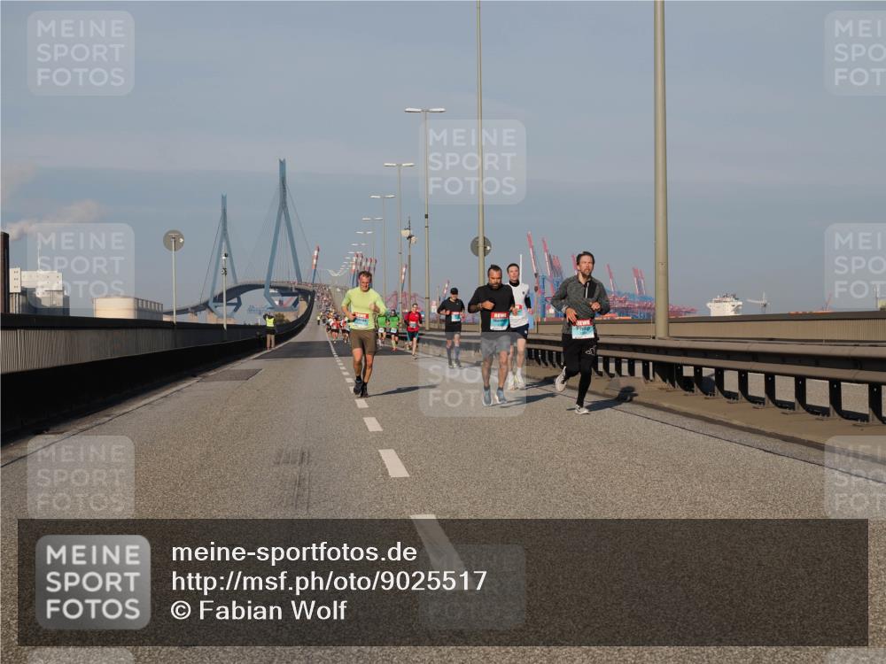 03.10.2025 - Köhlbrandbrückenlauf Fabian Wolf http://msf.ph/oto/9025517 03.10.2025 09:41:48 Position 3  meine-sportfotos.de