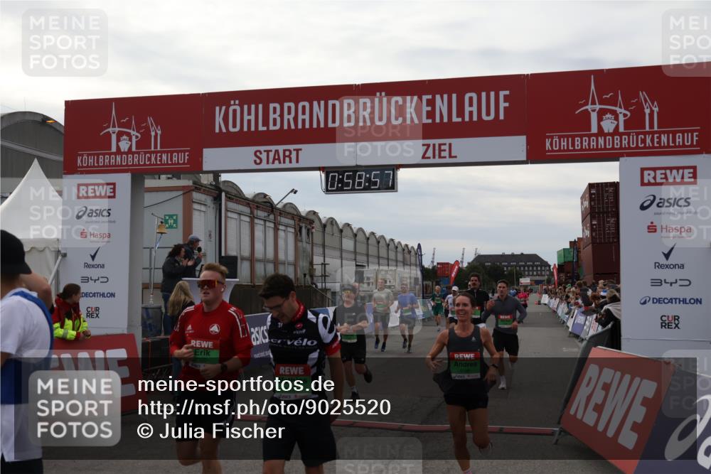 03.10.2025 - Köhlbrandbrückenlauf Julia Fischer http://msf.ph/oto/9025520 03.10.2025 15:58:57 Ziel 7017, 7081, 7086, 7101, 7109, 7117, 7120, 7182, 7238, 7244, 7256, 7356, 7737, 9086, 9186, 9187, 9195, 9196, 9197, 9398, 9512, 9582, 9750 meine-sportfotos.de