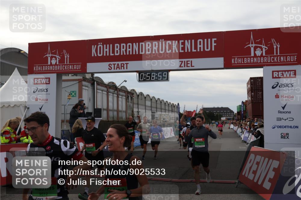 03.10.2025 - Köhlbrandbrückenlauf Julia Fischer http://msf.ph/oto/9025533 03.10.2025 15:58:59 Ziel 7081, 7086, 7101, 7109, 7117, 7120, 7182, 7238, 7244, 7256, 7356, 7737, 9086, 9186, 9187, 9195, 9196, 9197, 9370, 9398, 9512, 9750 meine-sportfotos.de