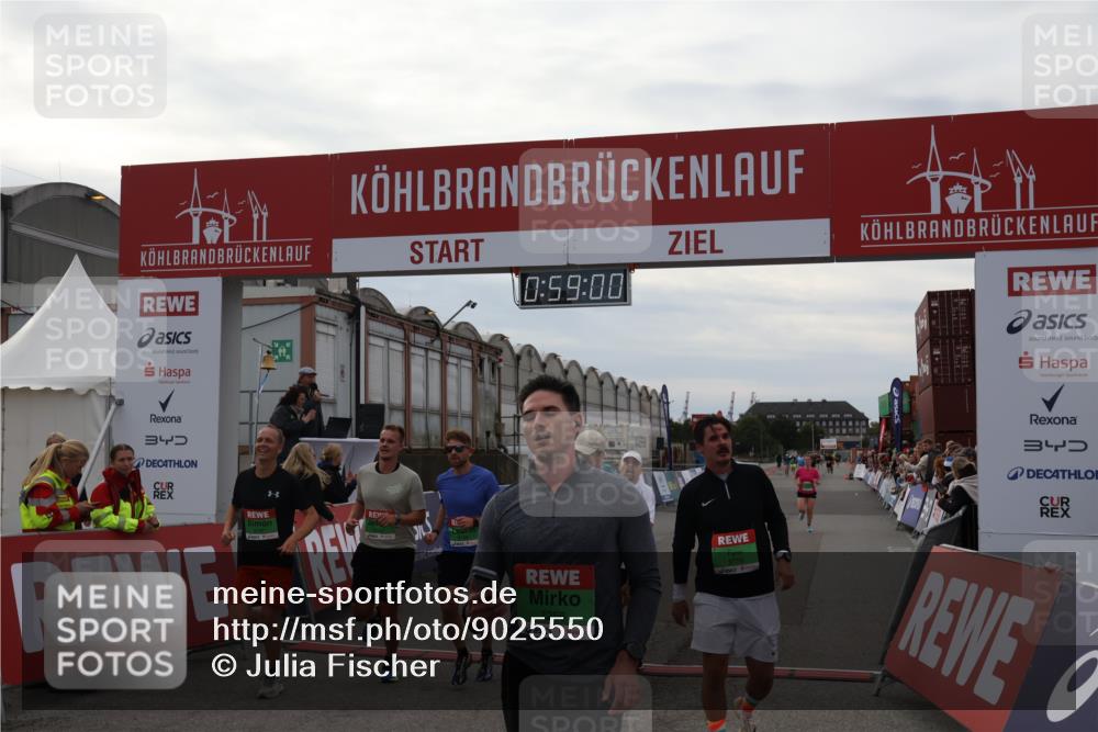 03.10.2025 - Köhlbrandbrückenlauf Julia Fischer http://msf.ph/oto/9025550 03.10.2025 15:59:00 Ziel 7081, 7086, 7101, 7109, 7117, 7120, 7182, 7238, 7244, 7256, 7356, 7737, 9086, 9186, 9187, 9195, 9196, 9197, 9370, 9398, 9512, 9750 meine-sportfotos.de