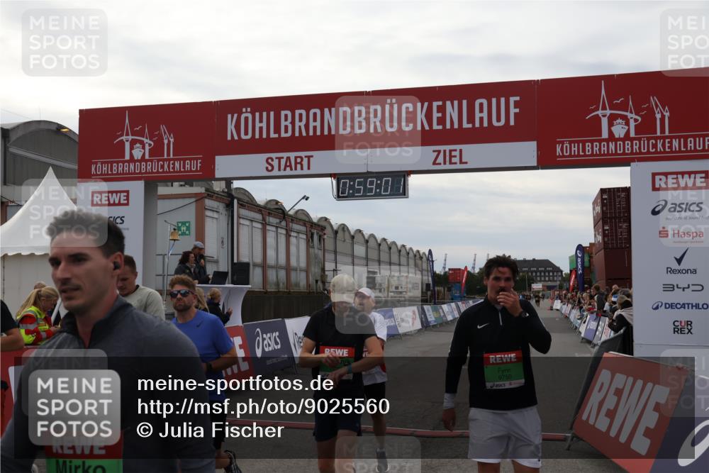 03.10.2025 - Köhlbrandbrückenlauf Julia Fischer http://msf.ph/oto/9025560 03.10.2025 15:59:01 Ziel 7081, 7086, 7101, 7109, 7117, 7120, 7182, 7238, 7244, 7256, 7356, 7737, 9086, 9186, 9195, 9196, 9197, 9370, 9398, 9512, 9750 meine-sportfotos.de
