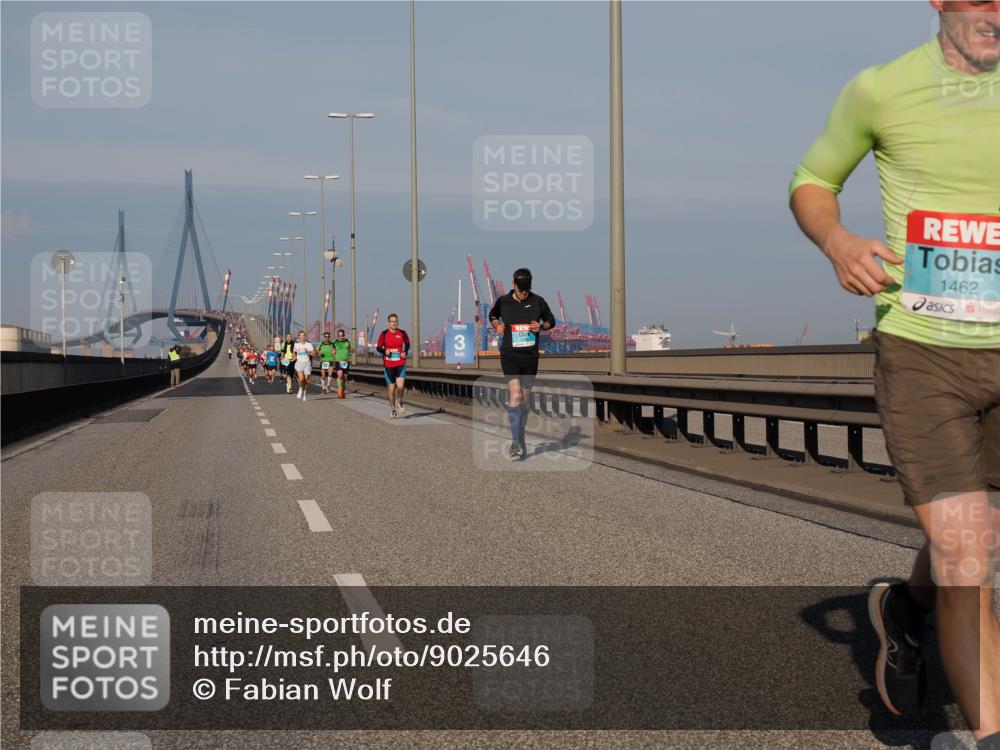 03.10.2025 - Köhlbrandbrückenlauf Fabian Wolf http://msf.ph/oto/9025646 03.10.2025 09:41:54 Position 3 1462 meine-sportfotos.de