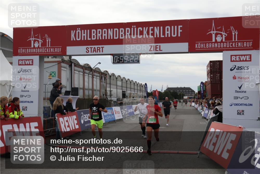 03.10.2025 - Köhlbrandbrückenlauf Julia Fischer http://msf.ph/oto/9025666 03.10.2025 15:59:22 Ziel 7262, 7496, 8780, 9118, 9126, 9238, 9521, 9577 meine-sportfotos.de