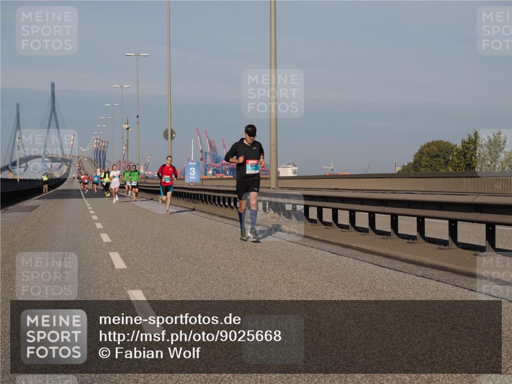 03.10.2025 - Köhlbrandbrückenlauf Fabian Wolf http://msf.ph/oto/9025668 03.10.2025 09:41:55 Position 3  meine-sportfotos.de