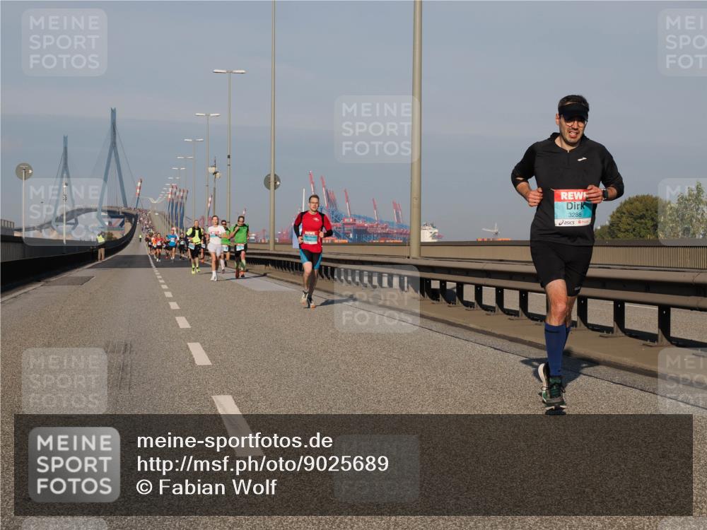 03.10.2025 - Köhlbrandbrückenlauf Fabian Wolf http://msf.ph/oto/9025689 03.10.2025 09:41:57 Position 3 3288 meine-sportfotos.de