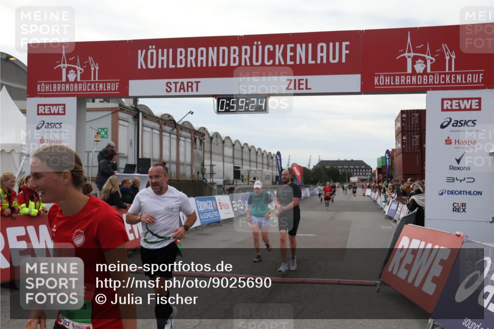 03.10.2025 - Köhlbrandbrückenlauf Julia Fischer http://msf.ph/oto/9025690 03.10.2025 15:59:24 Ziel 7262, 7496, 8780, 9118, 9126, 9238, 9521, 9577 meine-sportfotos.de