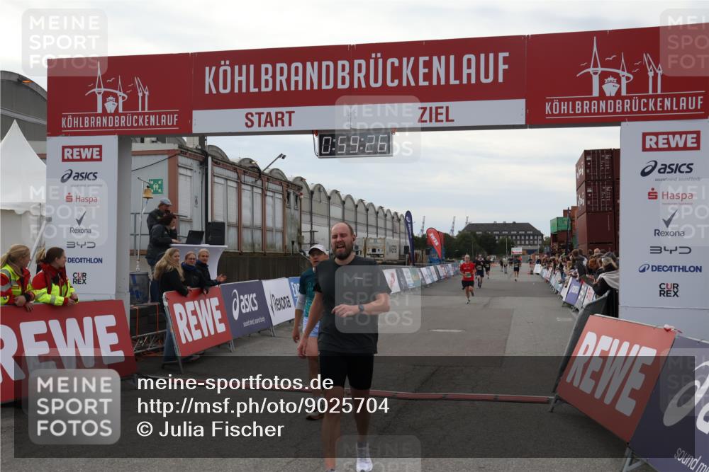03.10.2025 - Köhlbrandbrückenlauf Julia Fischer http://msf.ph/oto/9025704 03.10.2025 15:59:26 Ziel 7089, 7262, 7496, 8780, 9126, 9238, 9521, 9577 meine-sportfotos.de