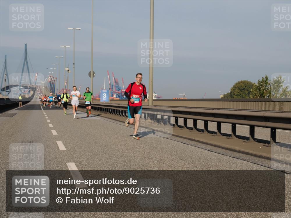 03.10.2025 - Köhlbrandbrückenlauf Fabian Wolf http://msf.ph/oto/9025736 03.10.2025 09:42:00 Position 3 3 meine-sportfotos.de