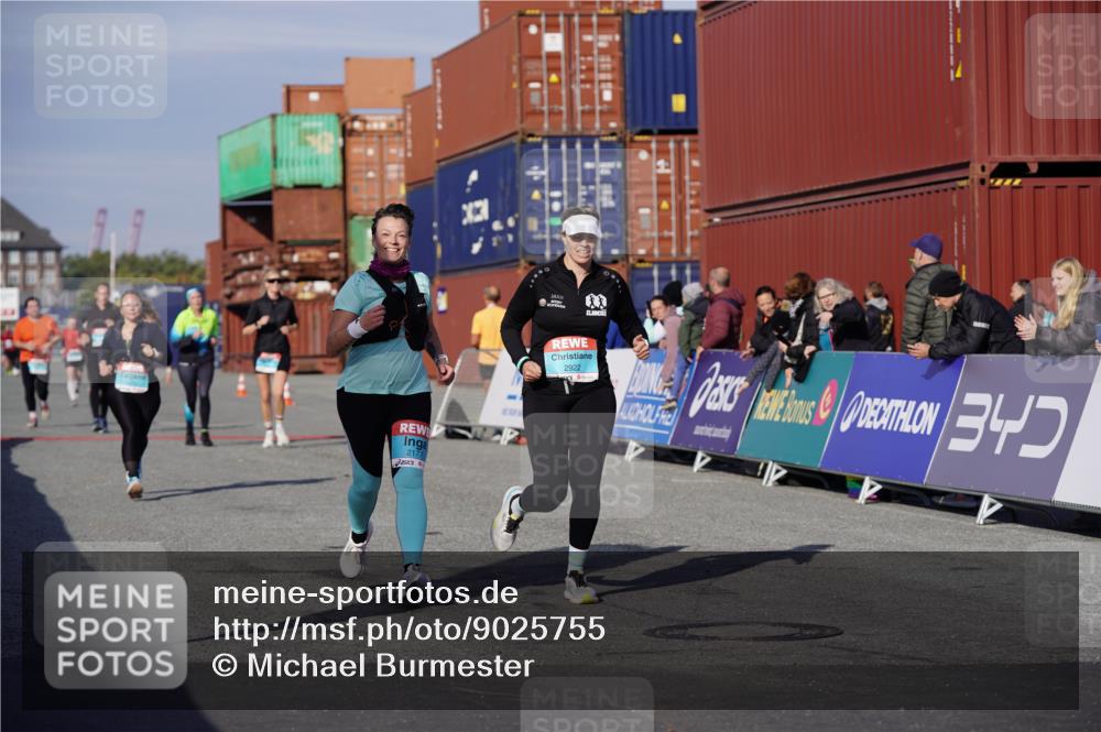 03.10.2025 - Köhlbrandbrückenlauf Michael Burmester http://msf.ph/oto/9025755 03.10.2025 10:28:56 Ziel 2177, 2263, 2264, 2375, 2492, 2845, 2922 meine-sportfotos.de