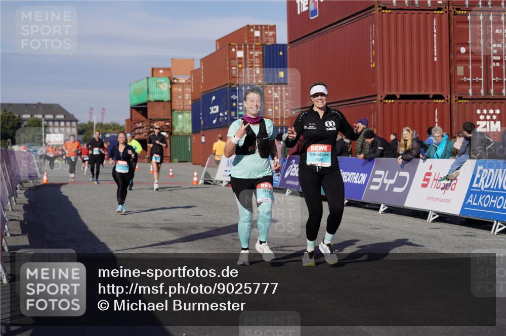 03.10.2025 - Köhlbrandbrückenlauf Michael Burmester http://msf.ph/oto/9025777 03.10.2025 10:28:58 Ziel 2035, 2177, 2263, 2264, 2375, 2492, 2845, 2922 meine-sportfotos.de