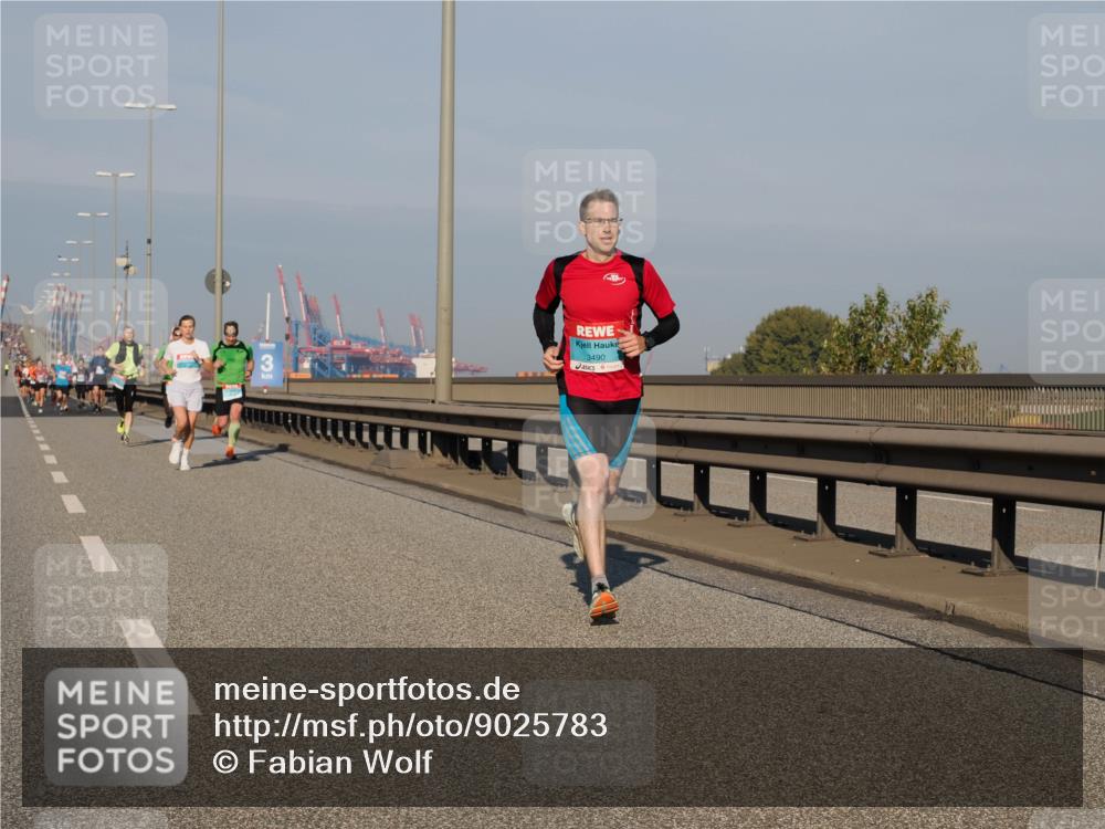 03.10.2025 - Köhlbrandbrückenlauf Fabian Wolf http://msf.ph/oto/9025783 03.10.2025 09:42:01 Position 3 3490 meine-sportfotos.de