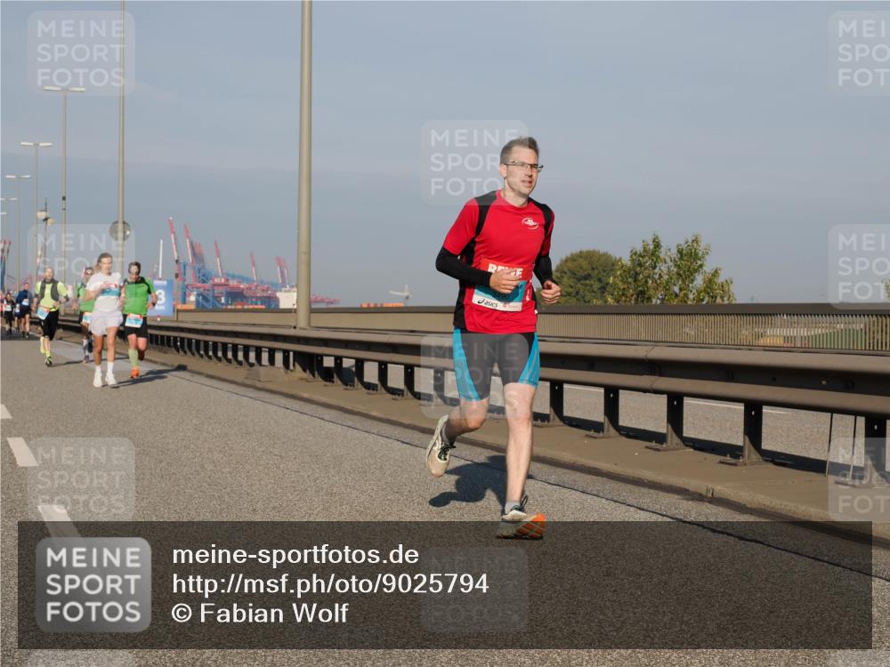 03.10.2025 - Köhlbrandbrückenlauf Fabian Wolf http://msf.ph/oto/9025794 03.10.2025 09:42:02 Position 3  meine-sportfotos.de