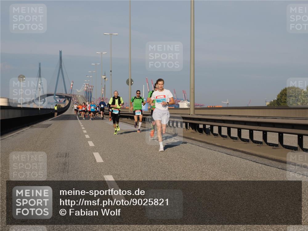 03.10.2025 - Köhlbrandbrückenlauf Fabian Wolf http://msf.ph/oto/9025821 03.10.2025 09:42:04 Position 3  meine-sportfotos.de