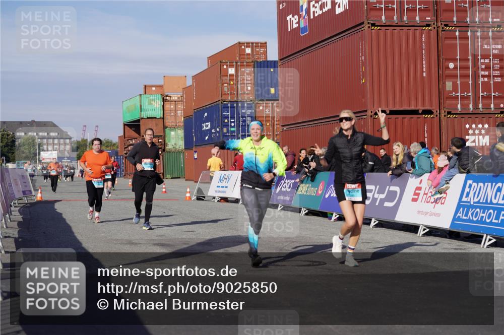 03.10.2025 - Köhlbrandbrückenlauf Michael Burmester http://msf.ph/oto/9025850 03.10.2025 10:29:04 Ziel 1942, 2035, 2163, 2375, 2845 meine-sportfotos.de