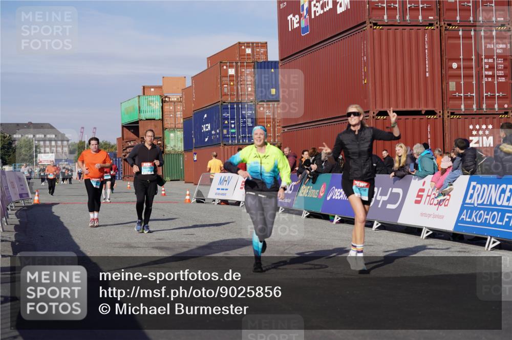 03.10.2025 - Köhlbrandbrückenlauf Michael Burmester http://msf.ph/oto/9025856 03.10.2025 10:29:04 Ziel 1942, 2035, 2163, 2375, 2845 meine-sportfotos.de