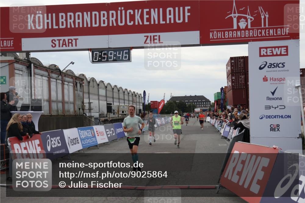 03.10.2025 - Köhlbrandbrückenlauf Julia Fischer http://msf.ph/oto/9025864 03.10.2025 15:59:46 Ziel 7025, 7048, 7187, 7193, 7225, 7450, 9101, 9113 meine-sportfotos.de