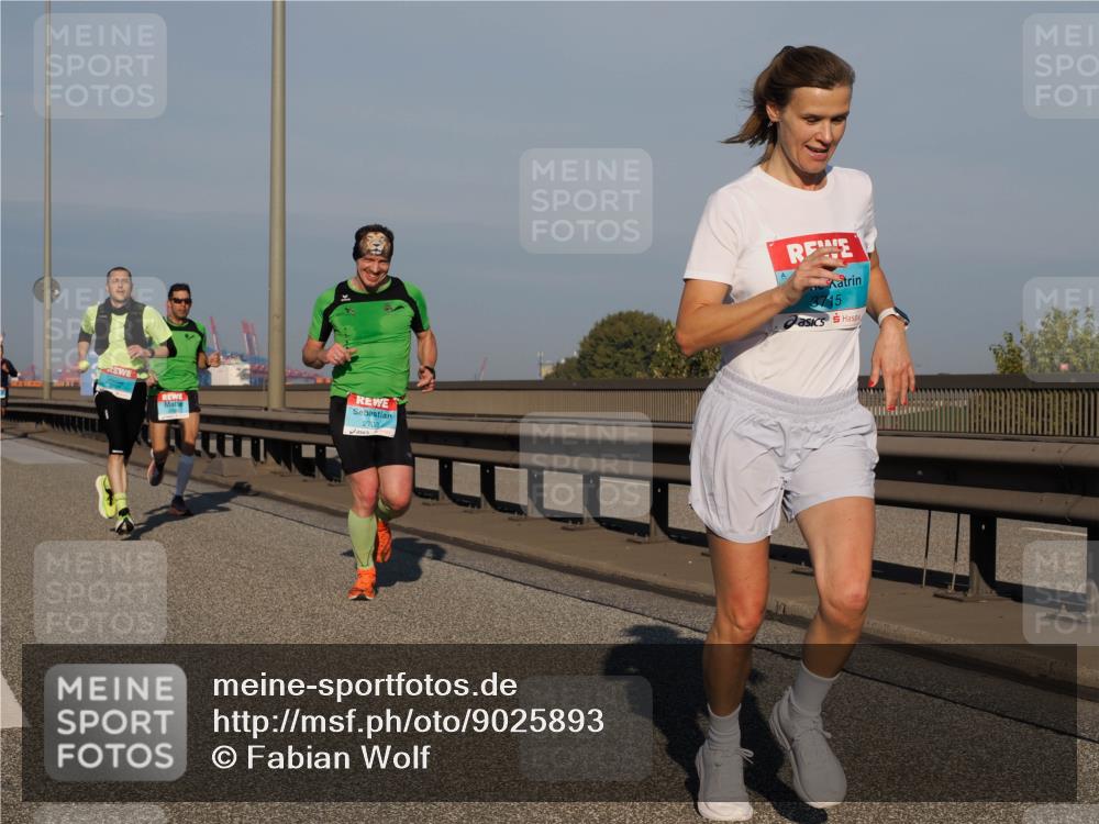 03.10.2025 - Köhlbrandbrückenlauf Fabian Wolf http://msf.ph/oto/9025893 03.10.2025 09:42:07 Position 3 2703, 3715 meine-sportfotos.de