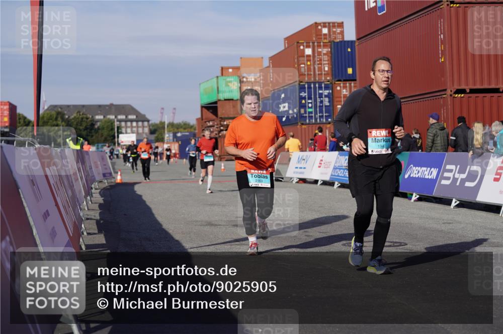 03.10.2025 - Köhlbrandbrückenlauf Michael Burmester http://msf.ph/oto/9025905 03.10.2025 10:29:08 Ziel 1781, 1942, 2035, 2163, 2845 meine-sportfotos.de