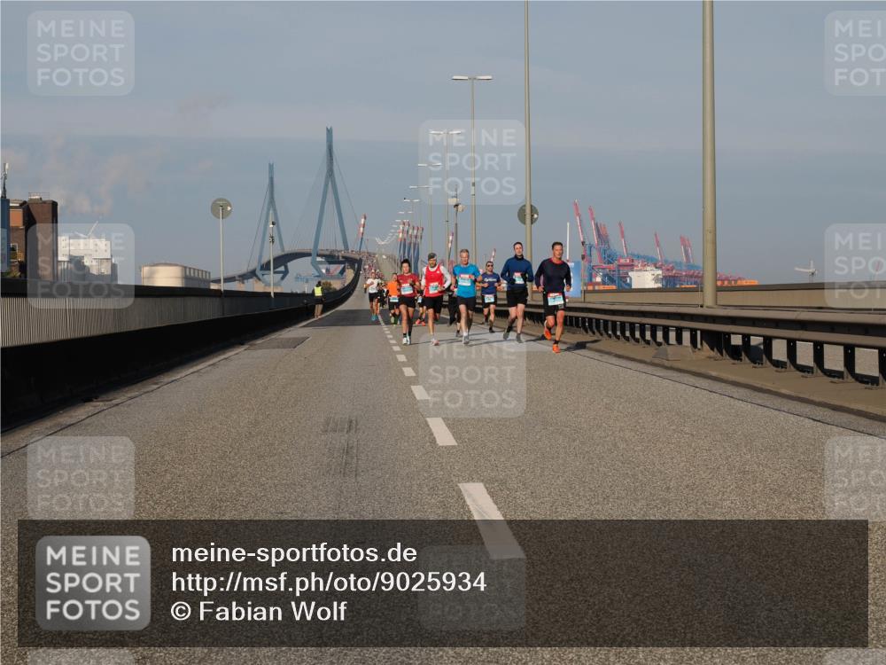 03.10.2025 - Köhlbrandbrückenlauf Fabian Wolf http://msf.ph/oto/9025934 03.10.2025 09:42:12 Position 3  meine-sportfotos.de