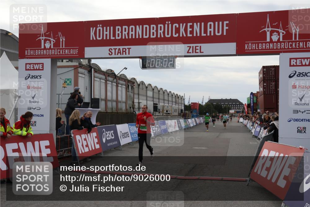 03.10.2025 - Köhlbrandbrückenlauf Julia Fischer http://msf.ph/oto/9026000 03.10.2025 16:00:02 Ziel 7165, 7185, 7269, 8783, 8915 meine-sportfotos.de