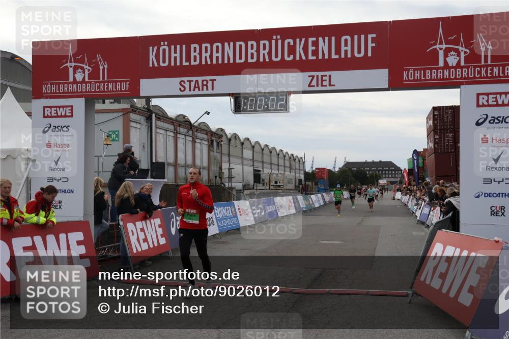 03.10.2025 - Köhlbrandbrückenlauf Julia Fischer http://msf.ph/oto/9026012 03.10.2025 16:00:02 Ziel 7165, 7185, 7269, 8783, 8915 meine-sportfotos.de