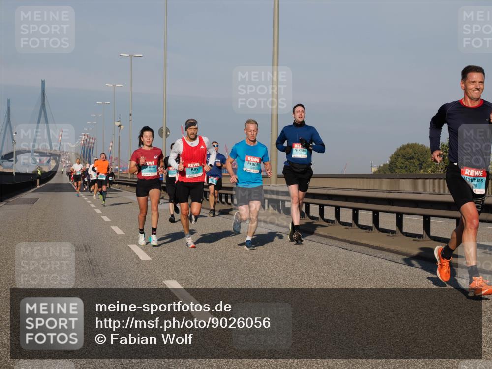 03.10.2025 - Köhlbrandbrückenlauf Fabian Wolf http://msf.ph/oto/9026056 03.10.2025 09:42:18 Position 3 20, 3527, 1030, 28 meine-sportfotos.de