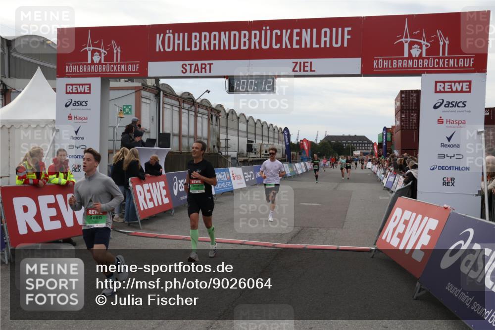03.10.2025 - Köhlbrandbrückenlauf Julia Fischer http://msf.ph/oto/9026064 03.10.2025 16:00:12 Ziel 7103, 7106, 7329, 7598, 8783, 8915, 9314 meine-sportfotos.de