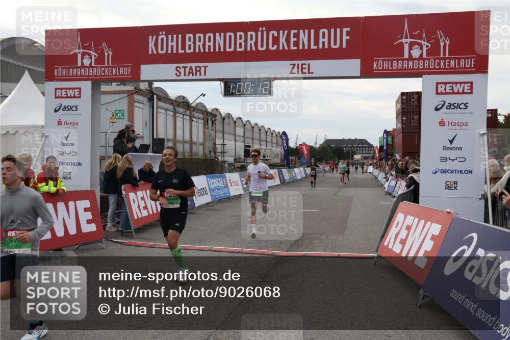 03.10.2025 - Köhlbrandbrückenlauf Julia Fischer http://msf.ph/oto/9026068 03.10.2025 16:00:13 Ziel 7103, 7106, 7271, 7329, 7598, 8783, 9314 meine-sportfotos.de
