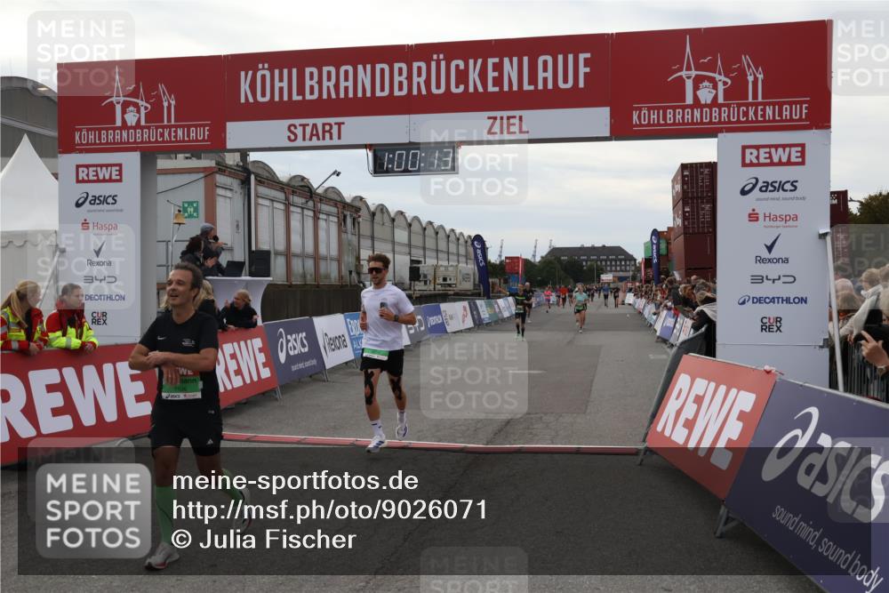 03.10.2025 - Köhlbrandbrückenlauf Julia Fischer http://msf.ph/oto/9026071 03.10.2025 16:00:13 Ziel 7103, 7106, 7271, 7329, 7598, 8783, 9314 meine-sportfotos.de