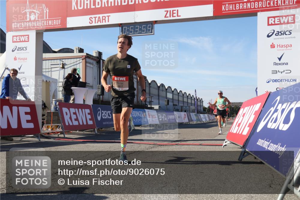 03.10.2025 - Köhlbrandbrückenlauf Luisa Fischer http://msf.ph/oto/9026075 03.10.2025 12:53:58 Ziel 4030, 4088, 5710, 5947, 6002, 6422, 6817 meine-sportfotos.de