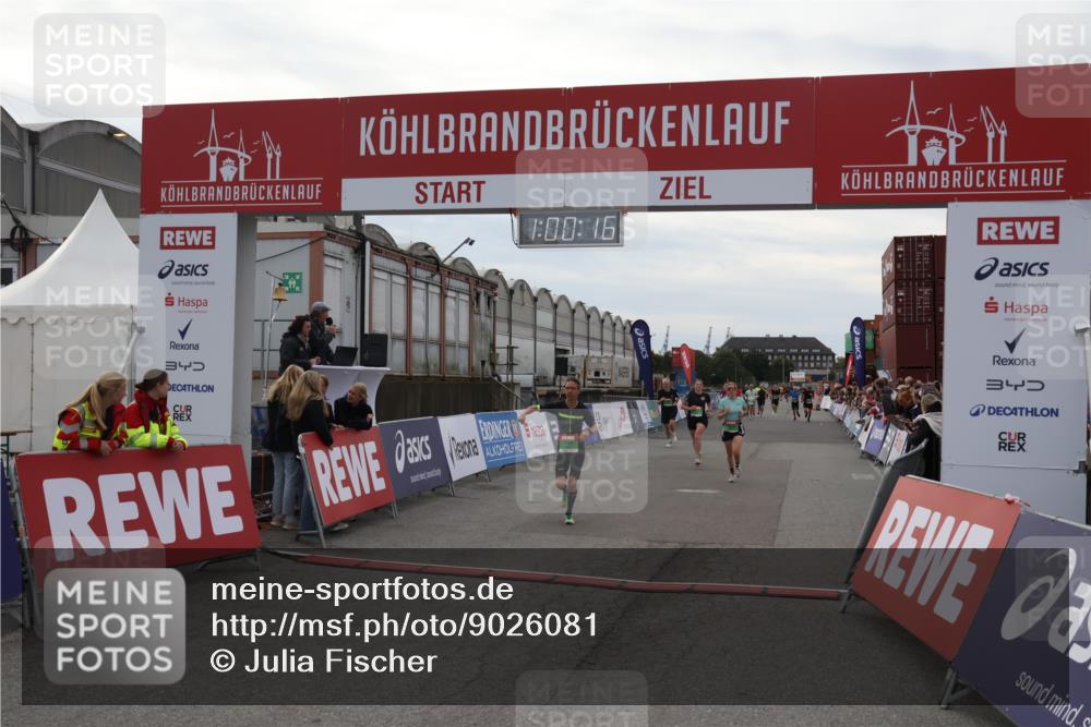 03.10.2025 - Köhlbrandbrückenlauf Julia Fischer http://msf.ph/oto/9026081 03.10.2025 16:00:16 Ziel 7103, 7106, 7233, 7271, 7276, 7329, 7598, 8783, 9314 meine-sportfotos.de