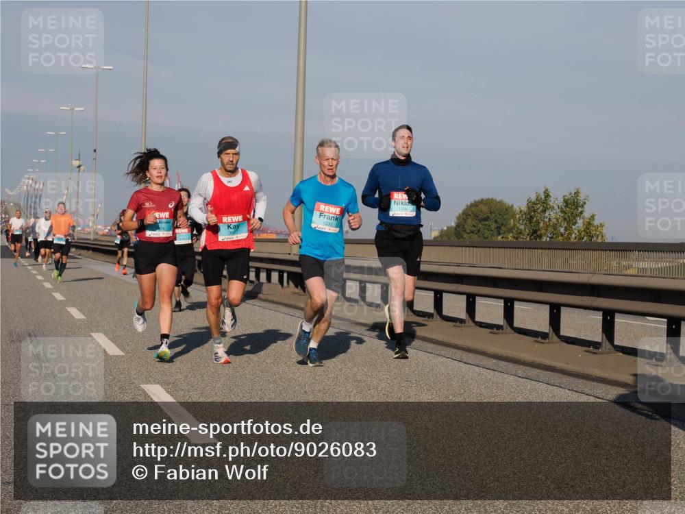 03.10.2025 - Köhlbrandbrückenlauf Fabian Wolf http://msf.ph/oto/9026083 03.10.2025 09:42:19 Position 3 3527, 1030, 1016 meine-sportfotos.de