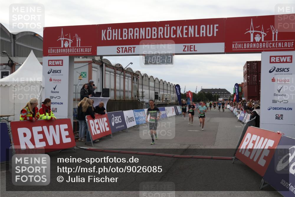 03.10.2025 - Köhlbrandbrückenlauf Julia Fischer http://msf.ph/oto/9026085 03.10.2025 16:00:17 Ziel 7103, 7106, 7233, 7271, 7276, 7329, 7598, 8783, 9314 meine-sportfotos.de