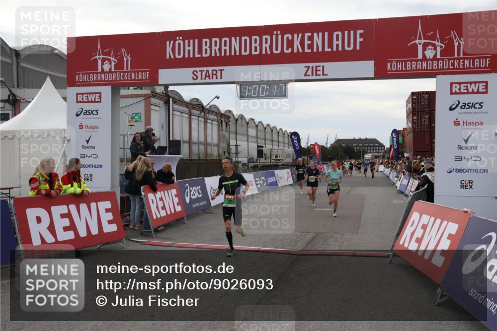 03.10.2025 - Köhlbrandbrückenlauf Julia Fischer http://msf.ph/oto/9026093 03.10.2025 16:00:17 Ziel 7103, 7106, 7233, 7271, 7276, 7329, 7598, 8783, 9314 meine-sportfotos.de