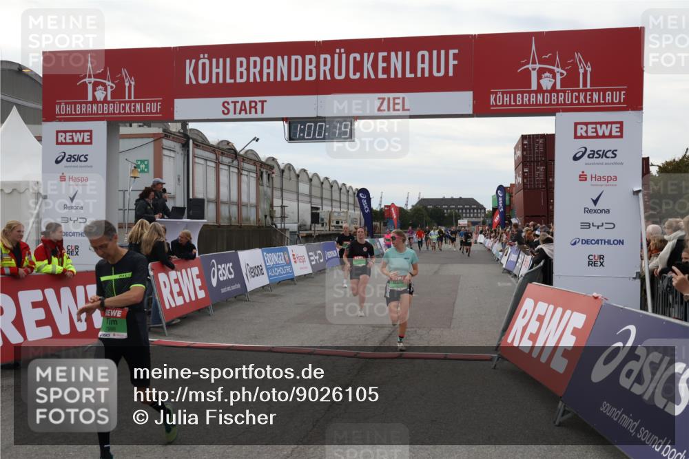 03.10.2025 - Köhlbrandbrückenlauf Julia Fischer http://msf.ph/oto/9026105 03.10.2025 16:00:19 Ziel 7103, 7105, 7106, 7233, 7271, 7276, 7301, 7329, 7598, 9314 meine-sportfotos.de