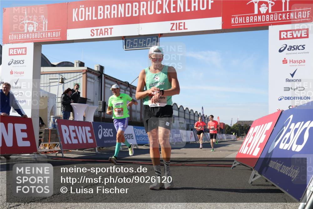 03.10.2025 - Köhlbrandbrückenlauf Luisa Fischer http://msf.ph/oto/9026120 03.10.2025 12:54:02 Ziel 4030, 4088, 5710, 5947, 6002, 6200, 6817 meine-sportfotos.de