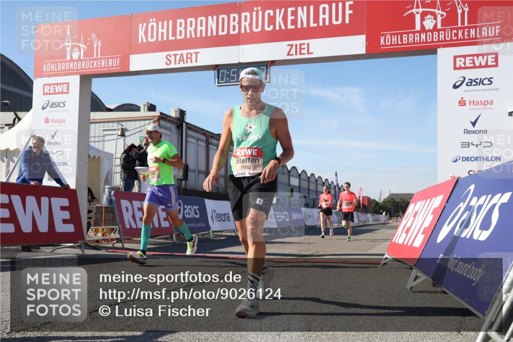 03.10.2025 - Köhlbrandbrückenlauf Luisa Fischer http://msf.ph/oto/9026124 03.10.2025 12:54:02 Ziel 4030, 4088, 5710, 5947, 6002, 6200, 6817 meine-sportfotos.de